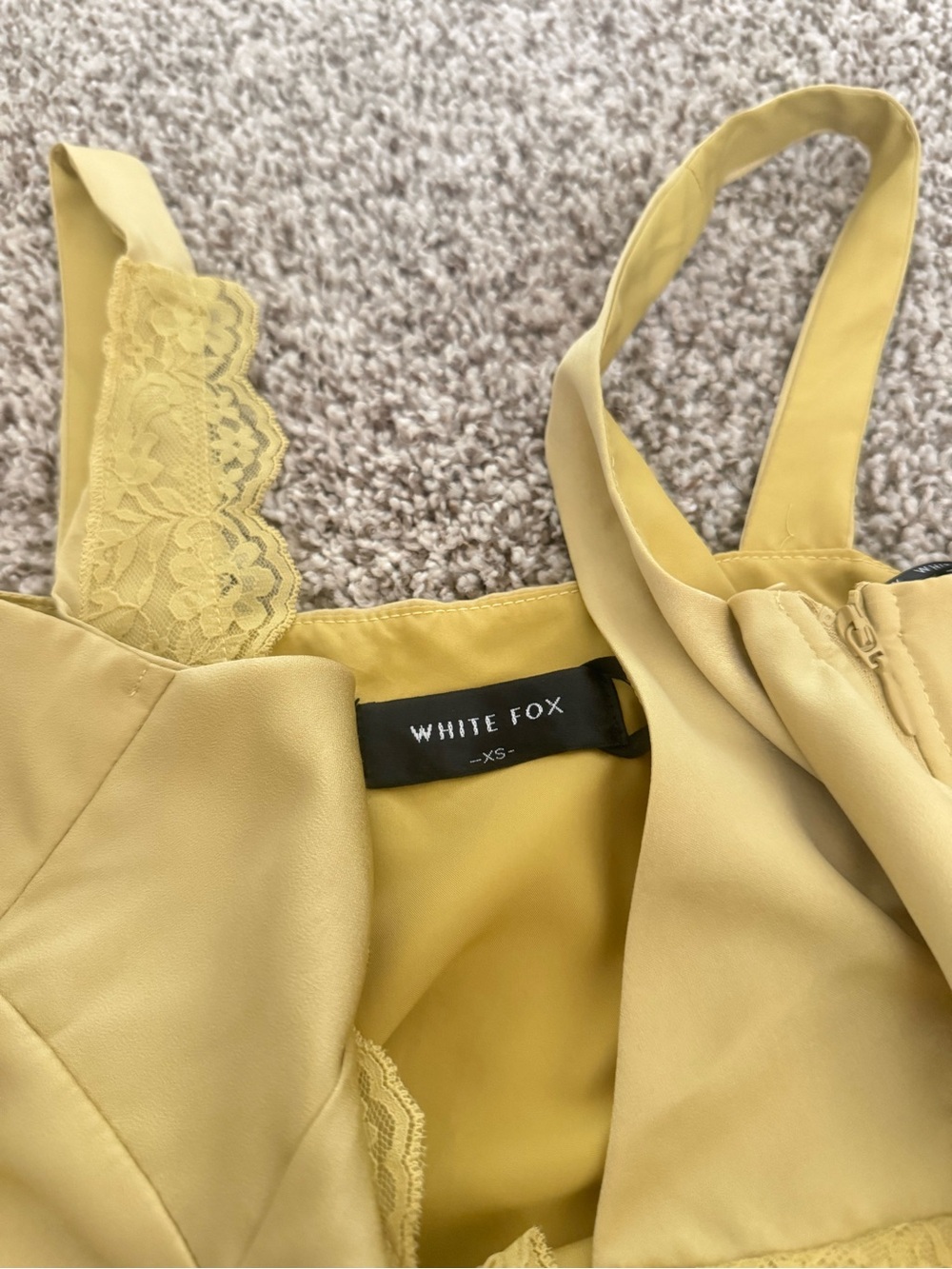 Women's Lace Trim V-Neck set skirt in Mustard - Picture 3 of 3